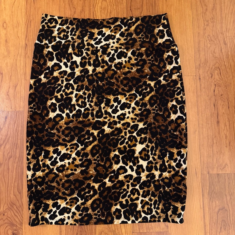 LuLaRoe Cassie Skirt Medium Brown/Beige/Black Animal Print, NWOT